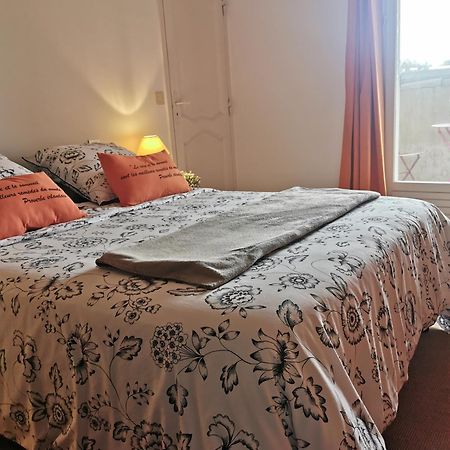 Chambre Dans Verdure Provencale Eyragues Экстерьер фото